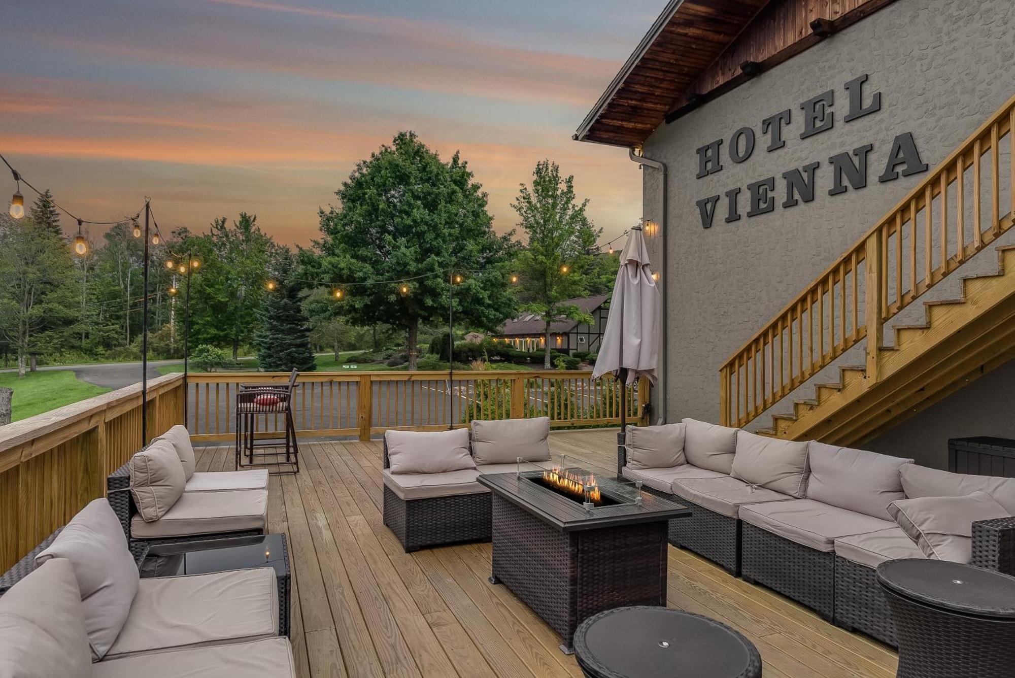Hotel Vienna Windham Bagian luar foto